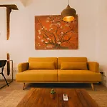 Charming Design Apartment Reina Sofia